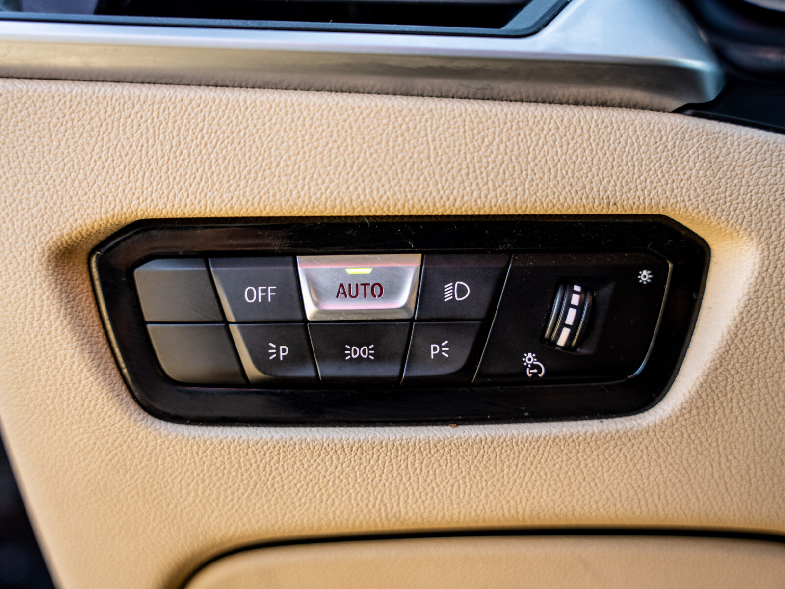 2019 BMW 3 Series 330i